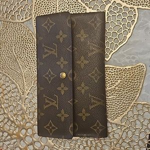 Louis Vuitton Vintage Tri-fold Wallet